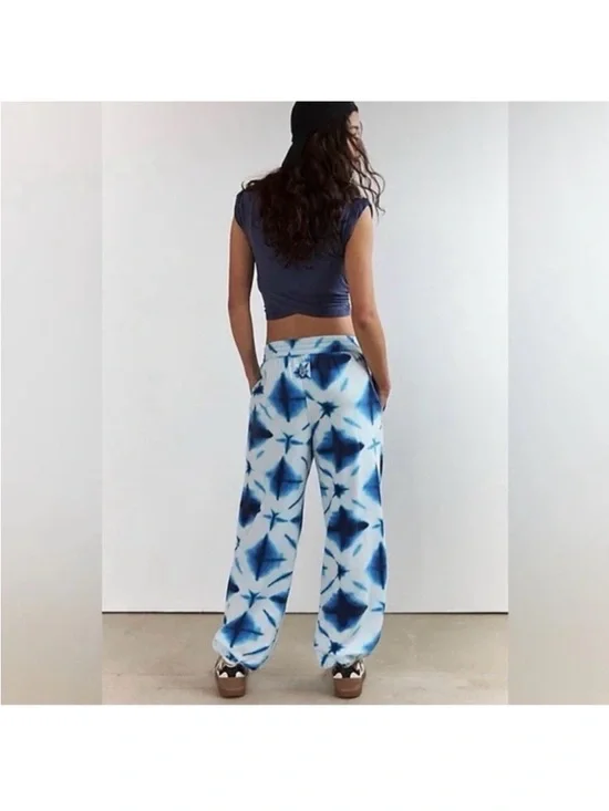 Free People Movement Crossover Set in Shibori Navy Tie Dye Combo M NWT - Picture 3 of 5